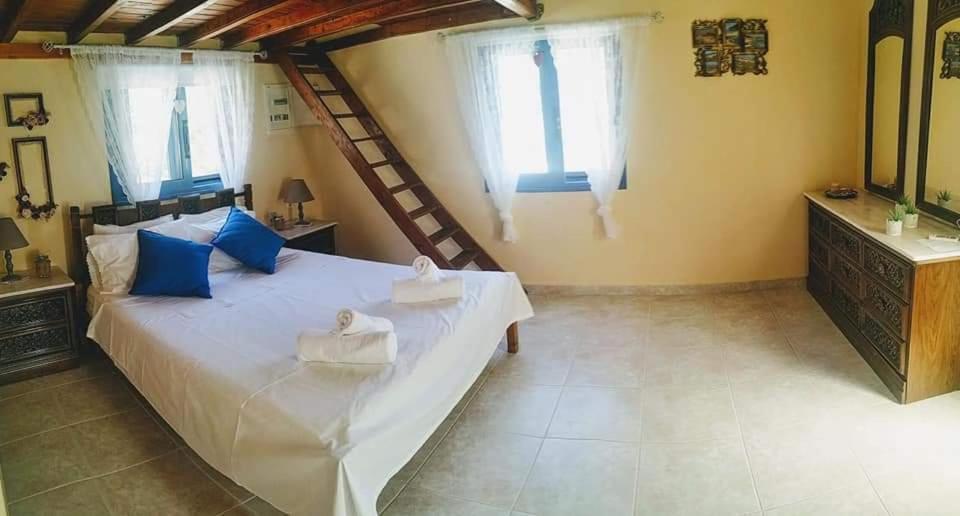Zoes House Villa Kyra Panagia Exterior photo